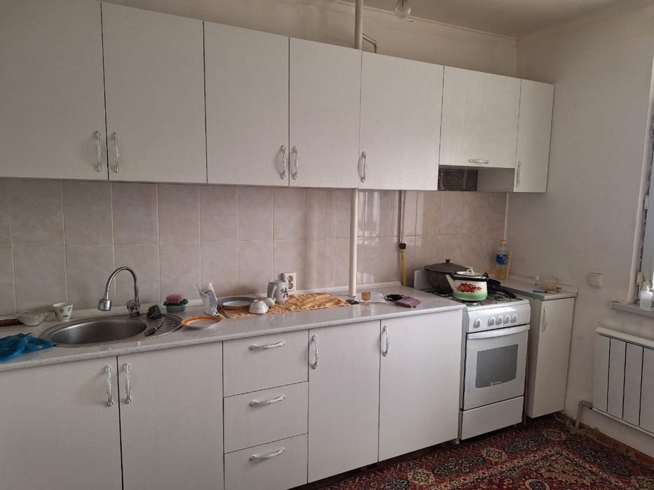 Кухонный гарнитур продам