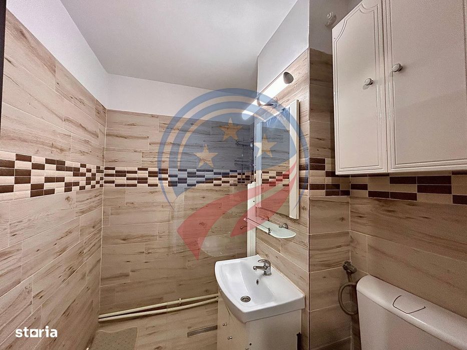 Apartament cu 3 camere dcomandat de inchiriat Petre Ispirescu