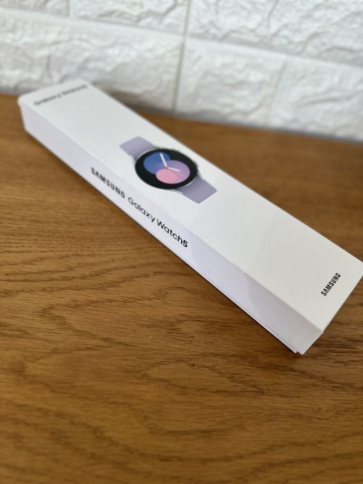 Смарт часовник Samsung Galaxy Watch 5