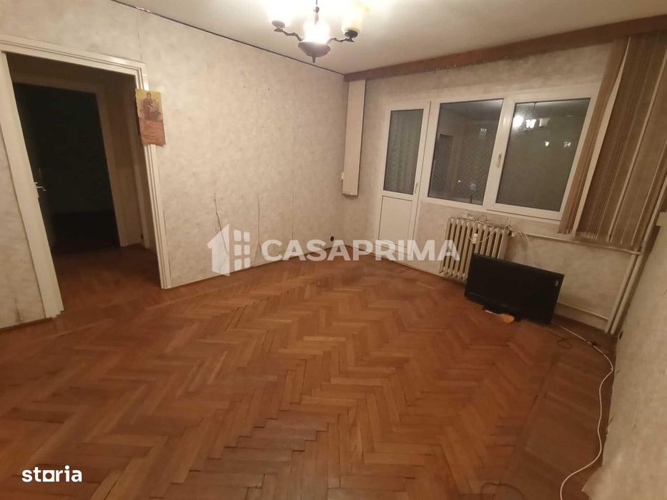 Apartament 3 camere Cantemir, etaj 2! Pregatit de renovare! — fotografia 1