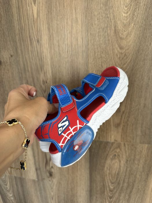 Moon boot, Boss, New Balance- Оригинални