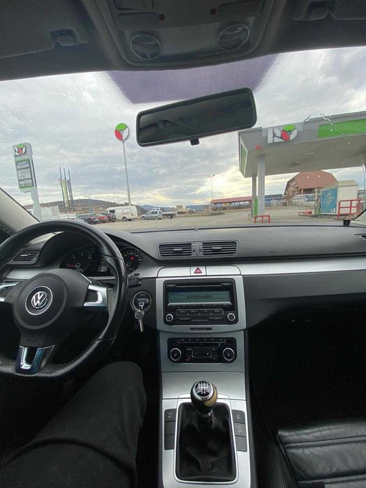 Vând Volskwagen Passat