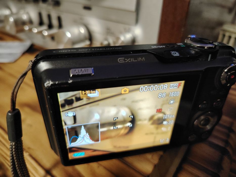 Aparat foto Casio EXILIM EX-FC100