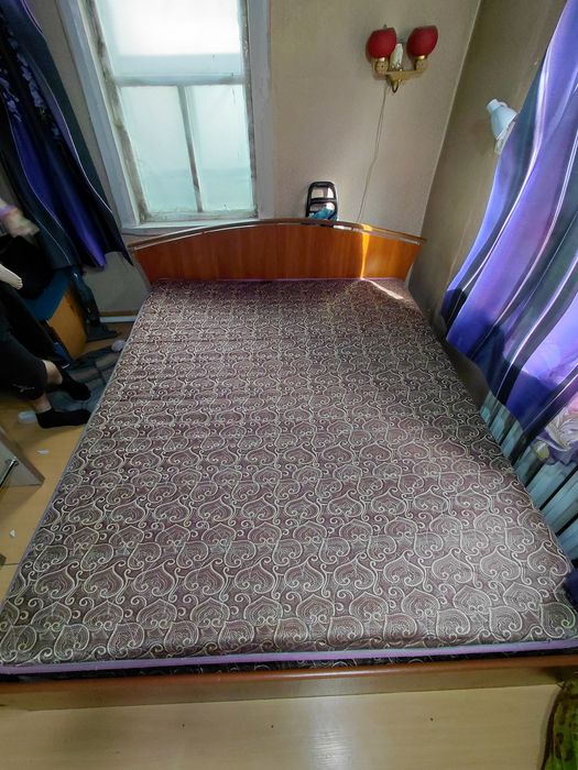 Продам двухспальнюю кровать