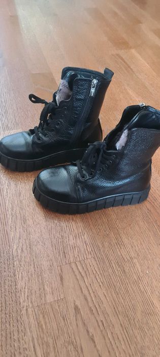 Зимние кожанные ботинки