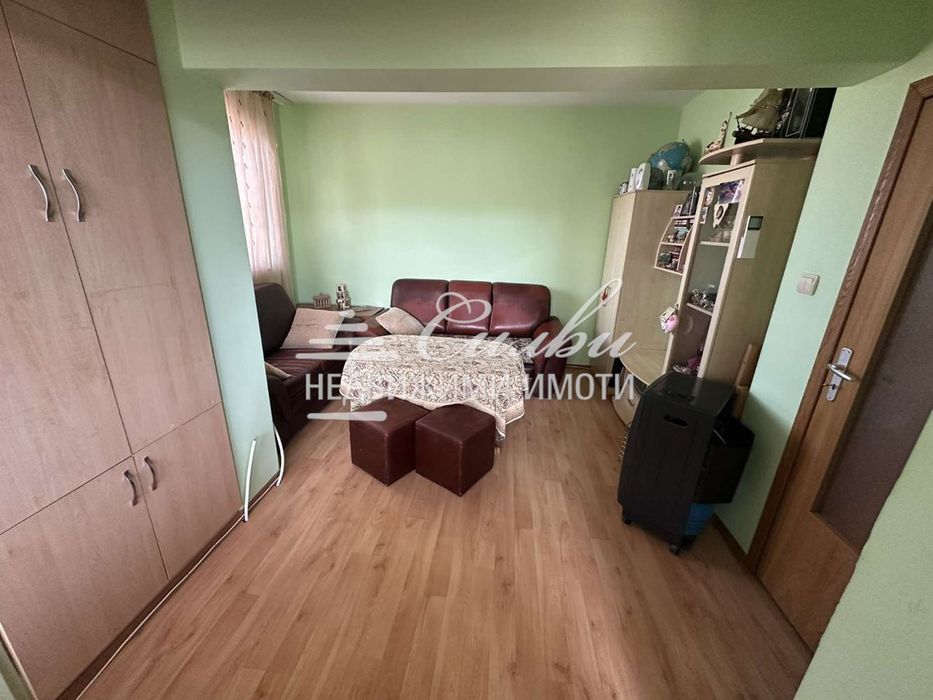 Продава се Тристаен апартамент в Търговище, Вароша - 85 кв.м за 1380 €/кв.м - Снимка #2