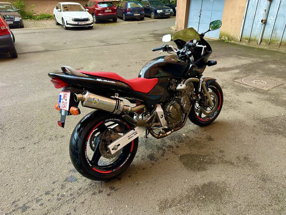 Vand honda hornet S in stare perfecta !