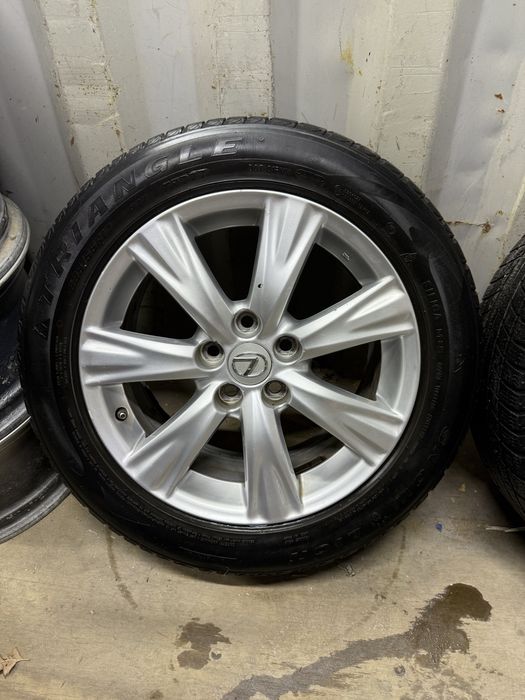 Продам комплект дисков с резиной