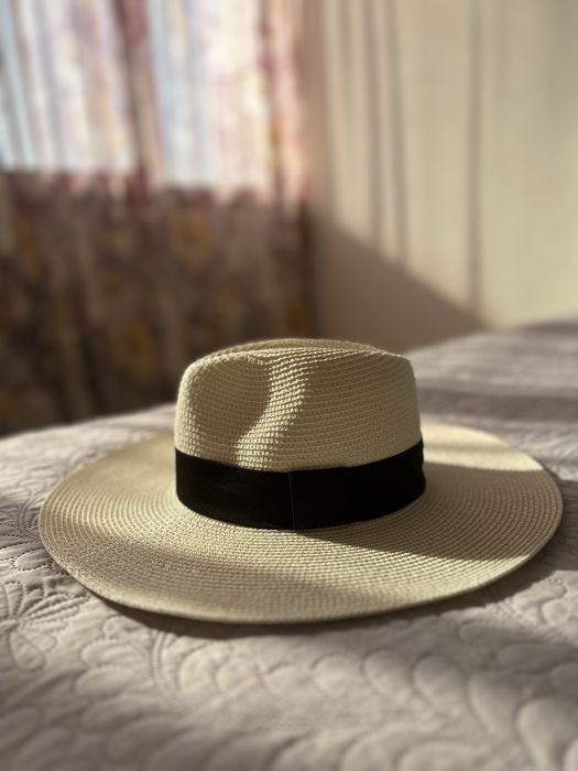 Продам стильную соломенную шляпу