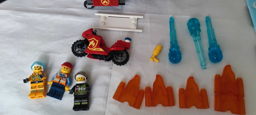 Продавам много Лего Град Сити Lego City част 4 Пожарникарски комплекти