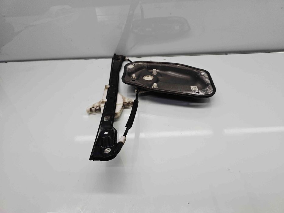 Macara electrica geam dreapta spate Volkswagen Golf 5 Plus (5M1) [Fabr