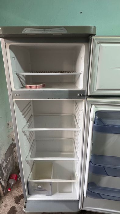 Muzlatkich deyarli yangi