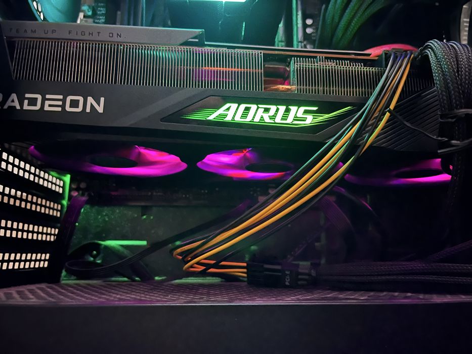 Продам Gigabyte Aorus RX 7900 XTX ELITE