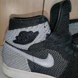 Jordan 1 Retro, masura 40