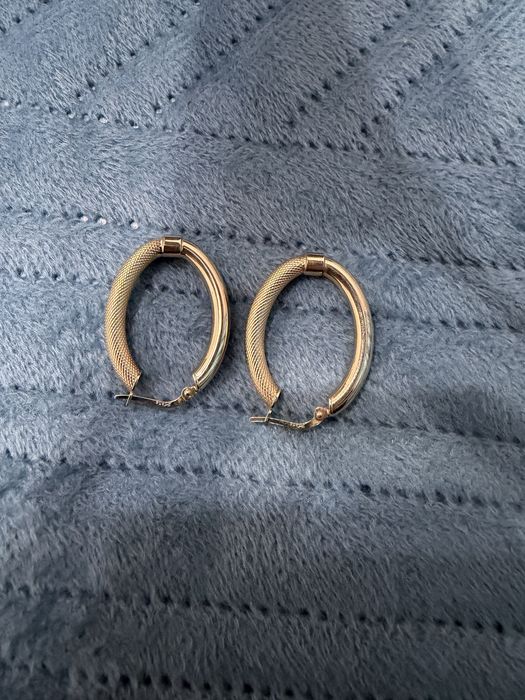 Продам желтое золото серьги