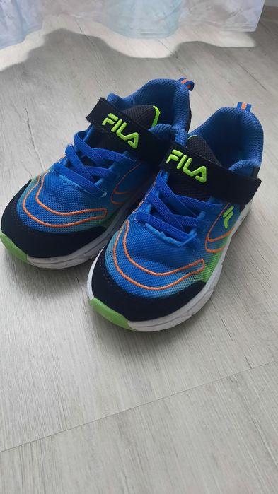 Детски маратонки FILA.