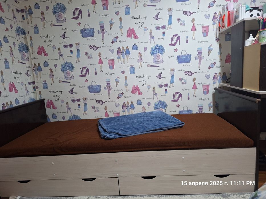 Продам 2шт кровать