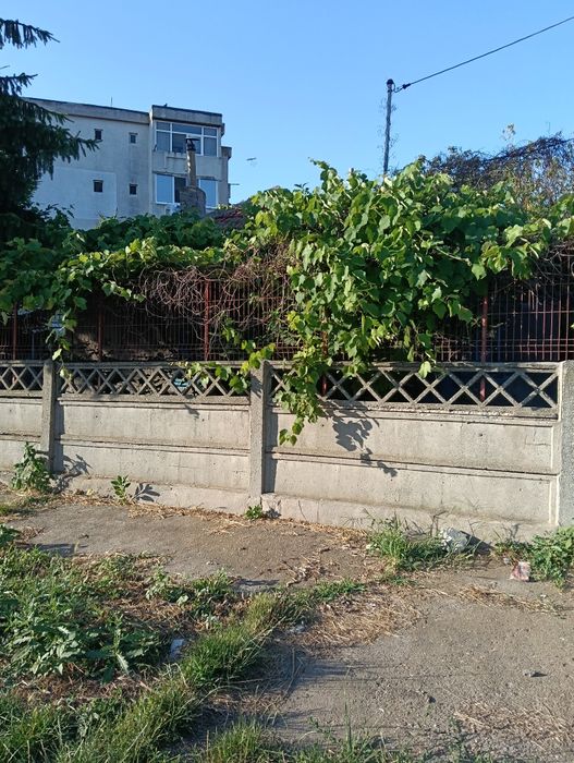 Navodari strada Pescarusului , vand teren 500 mp cu casa veche