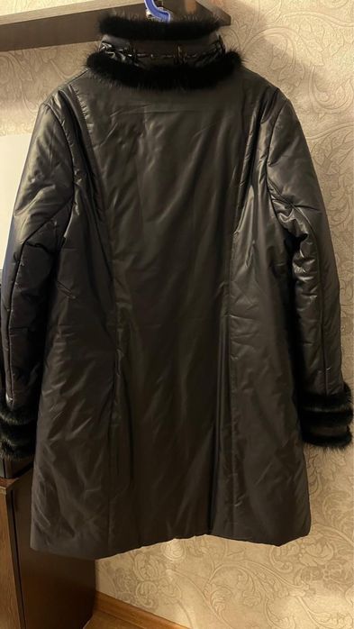 Продам куртку, зима .