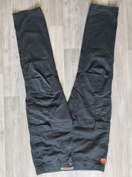 Dickies, Obey, Empyre дънки