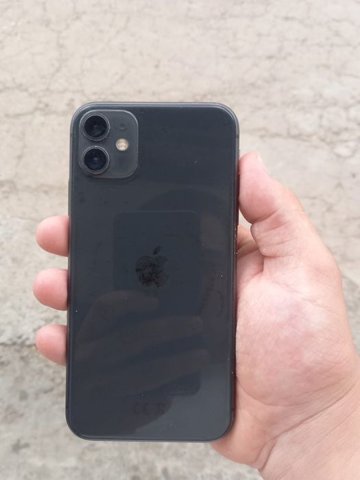Iphone 11 smartphone