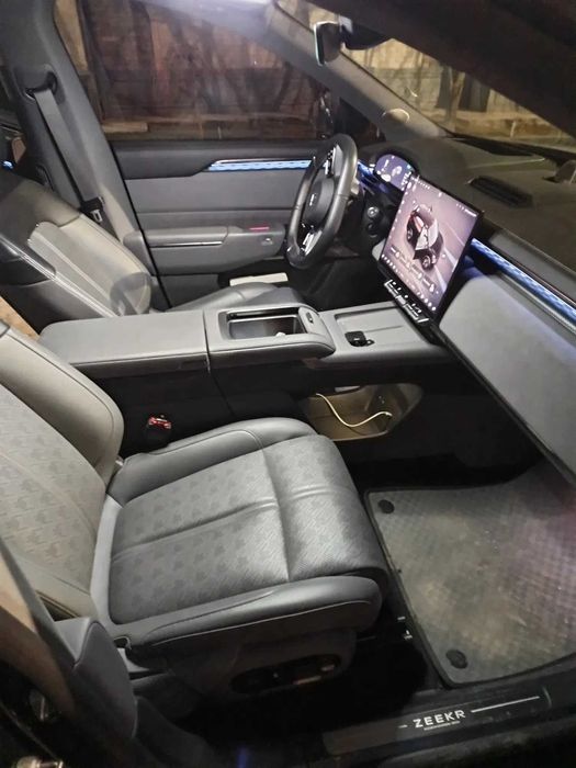 Zeekr 7X 605 rwd, naqd va halol nasiya