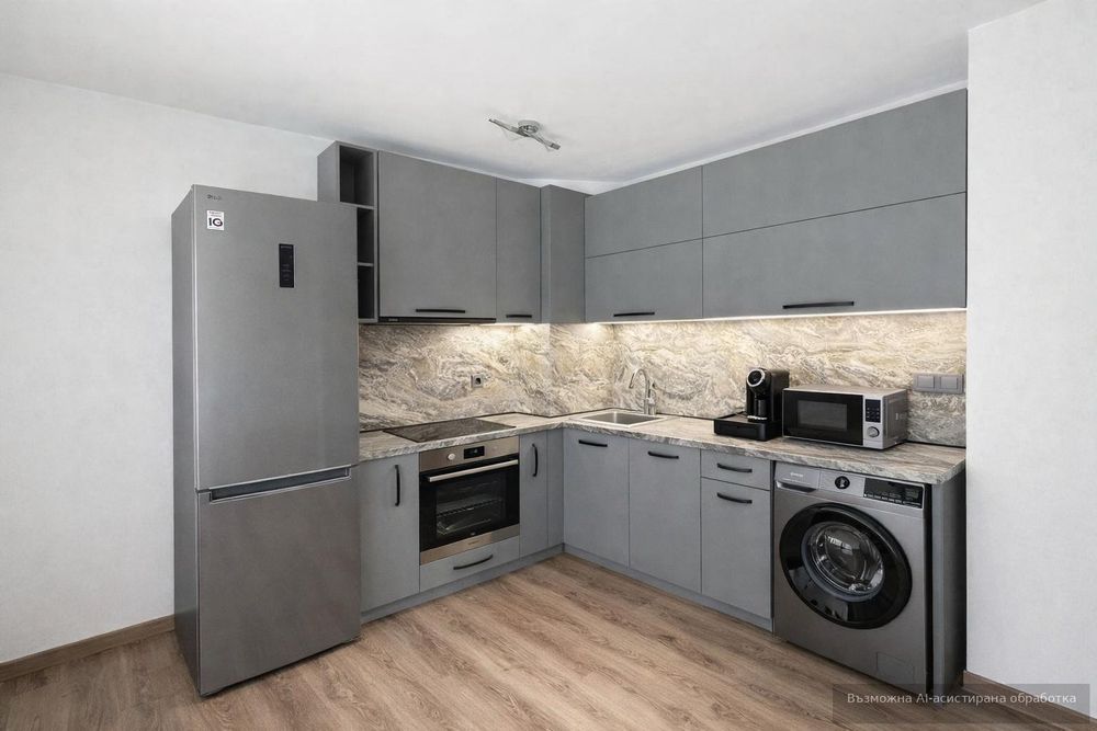 Дава се под наем Тристаен апартамент в Пловдив, Център - 90 кв.м за 1196.97 € - Снимка #2
