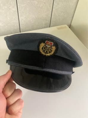 Cascheta / șapcă cu cozoroc  ofițer al Forțelor Aeriene Regale