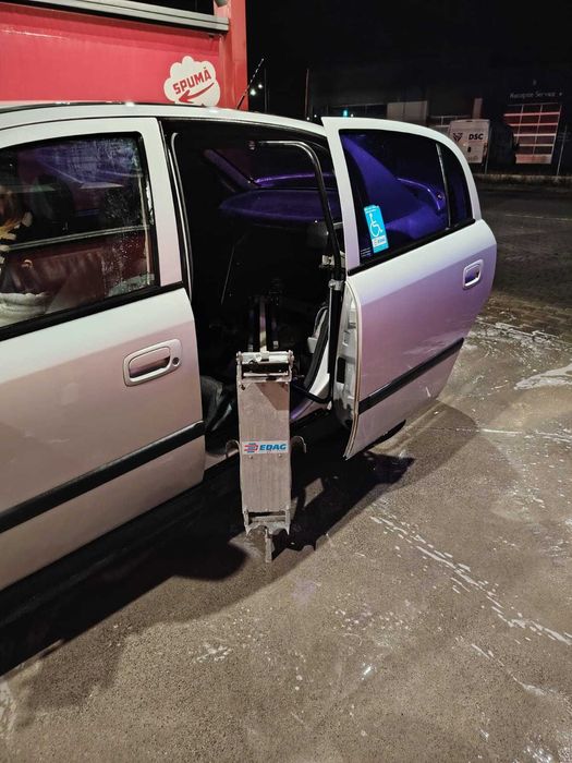 Opel Astra G adaptata pt. persoane cu handicap