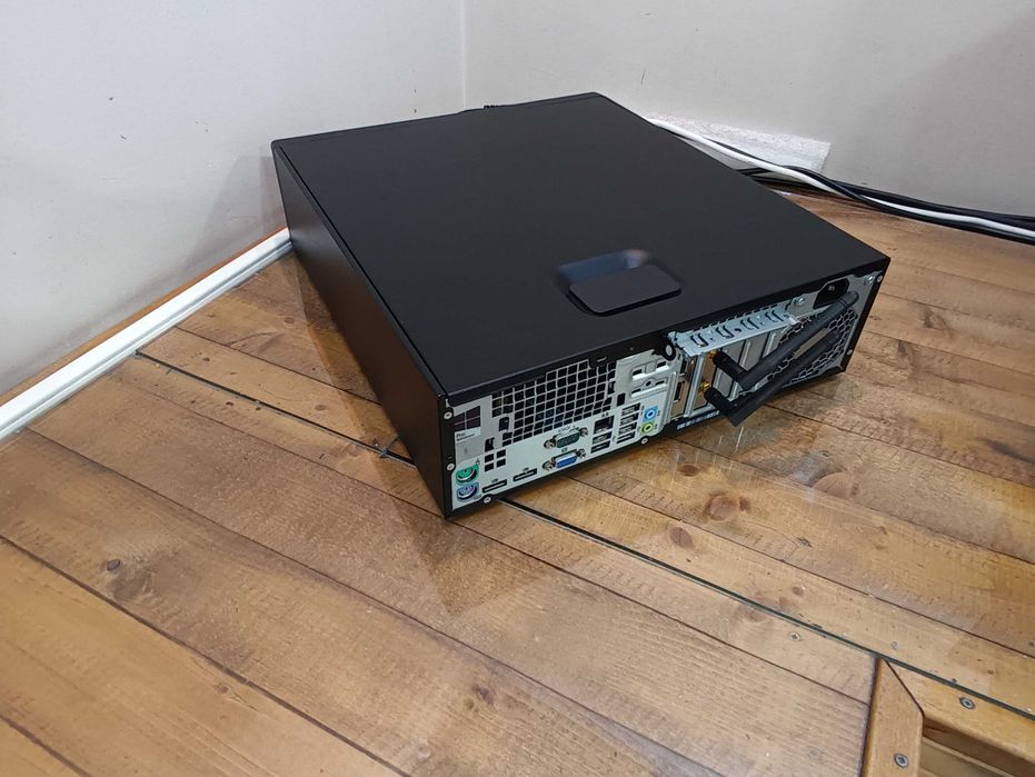 Настолен компютър HP EliteDesk 800G2 SFF - i7 6700