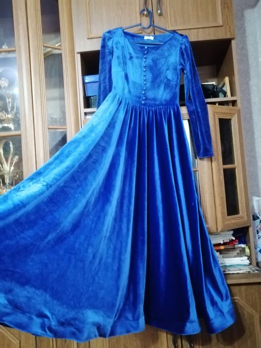 Вечернее платье велюр