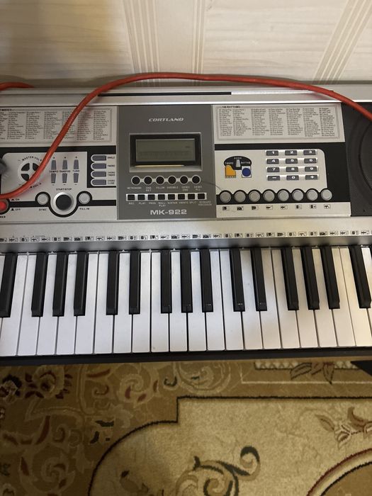 Продаю синтезатор Cortland MK - 922