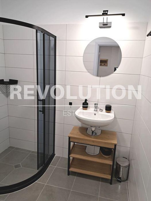 Дава се под наем Двустаен апартамент в к.к. Св.Св. Константин и Елена - 57 кв.м за 550 € - Снимка #5