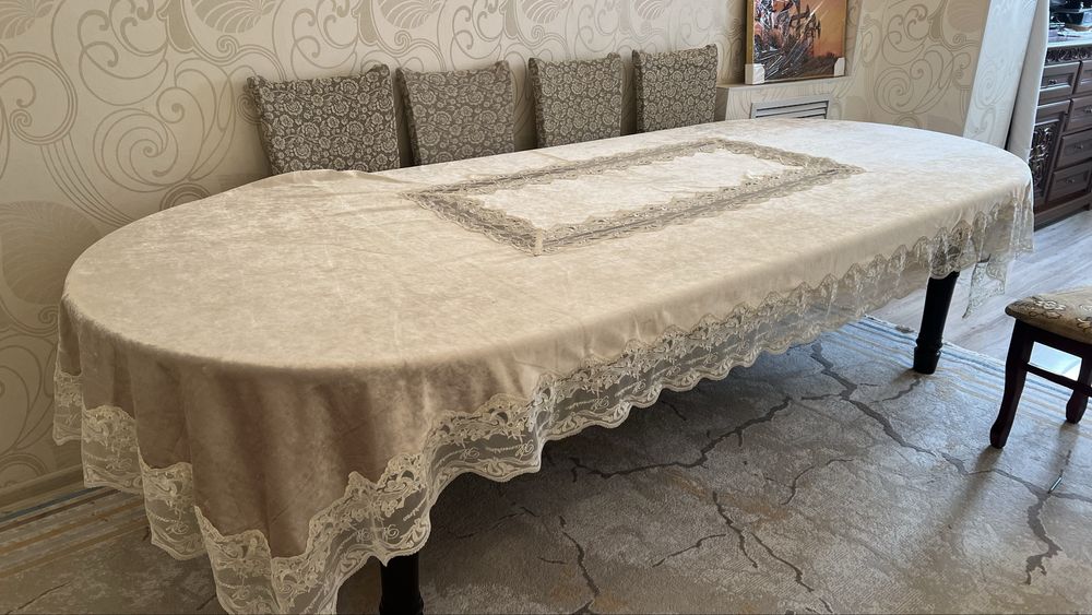 овальный стол на 10 персон