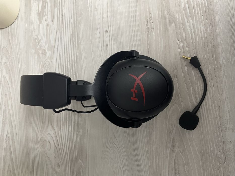 Casti HyperX Cloud Core Wireless