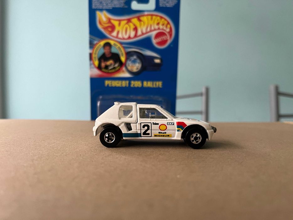 Hot Wheels Peugeot 205 Rallye