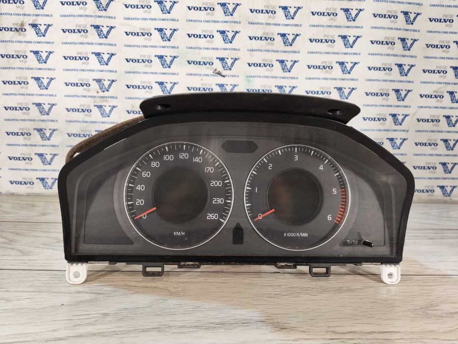 Ceas bord VOLVO S60 V60 V70 S80 XC70 XC60 DIESEL 2008-2013 de Europa