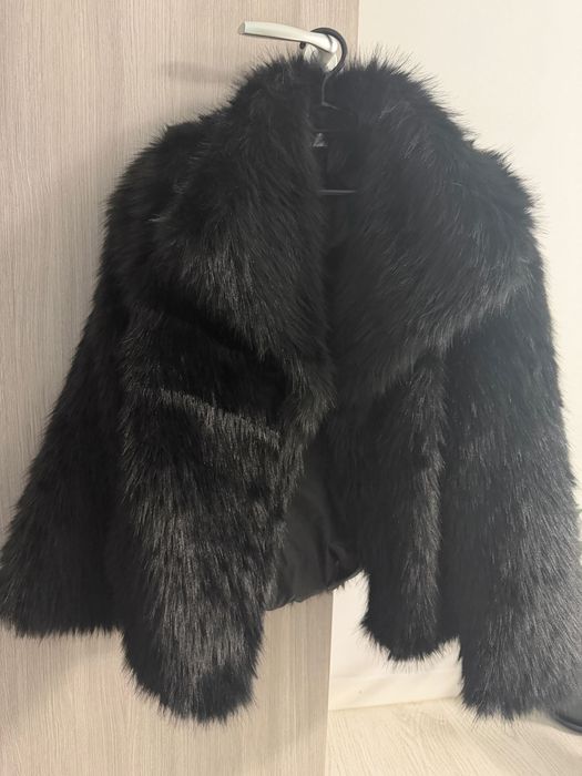 Vând haină de blană artficială