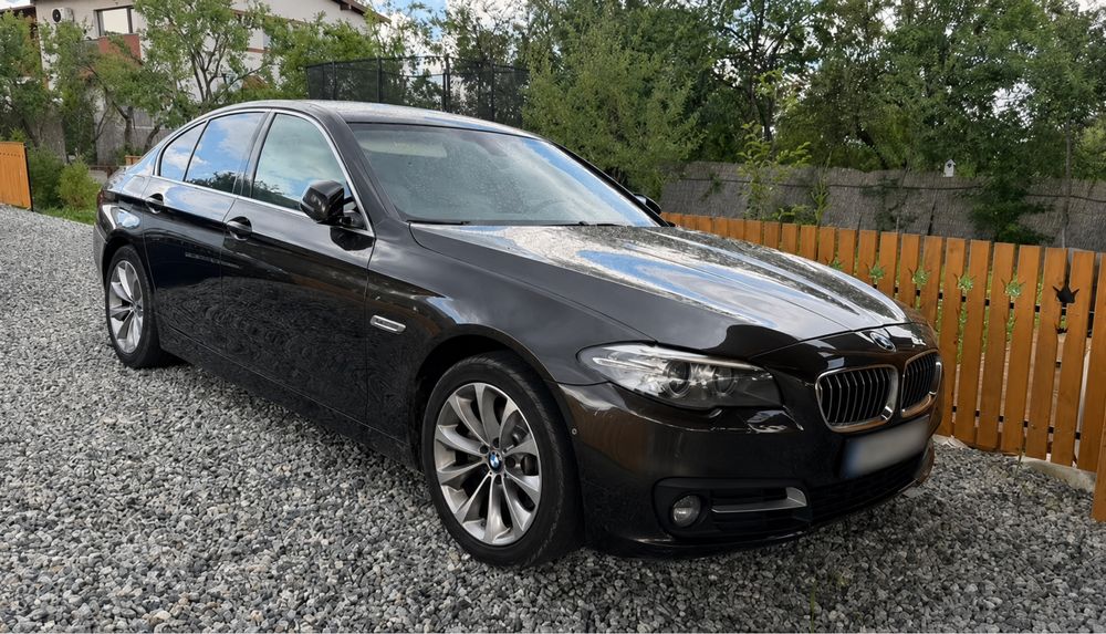 Bmw 520xdrive 2014/10 190cp camera 360 interior alb impecabil  istoric Bmw