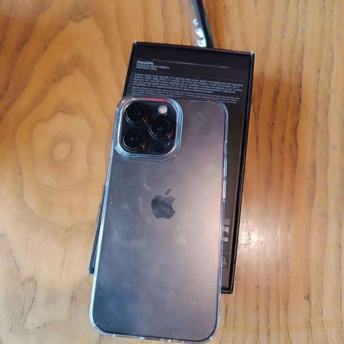 Sotiladi srochni iphone 13 pro