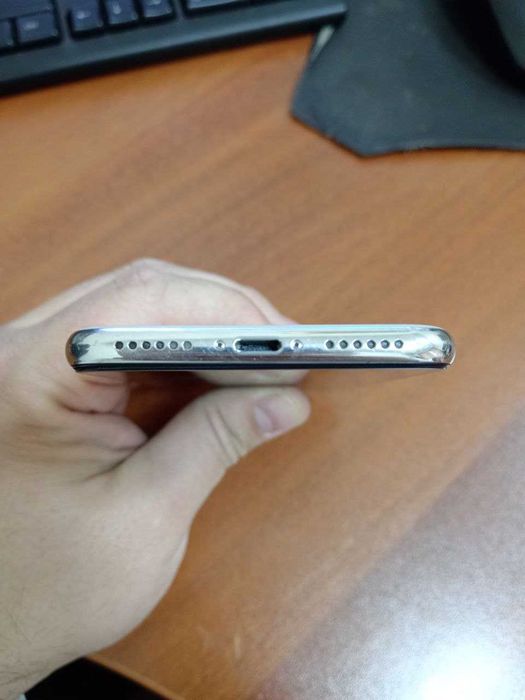 Продам Apple iPhone X 256gb Wi Fi