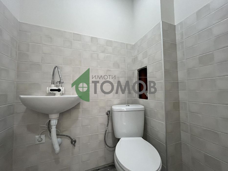 Продава се Офис в Шумен, Център - 50 кв.м за 1280 €/кв.м - Снимка #3