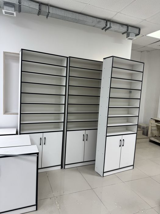 Продам срочно мебель для бизнеса