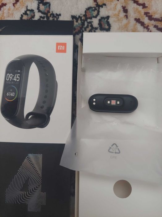 Смарт часы Mi Band