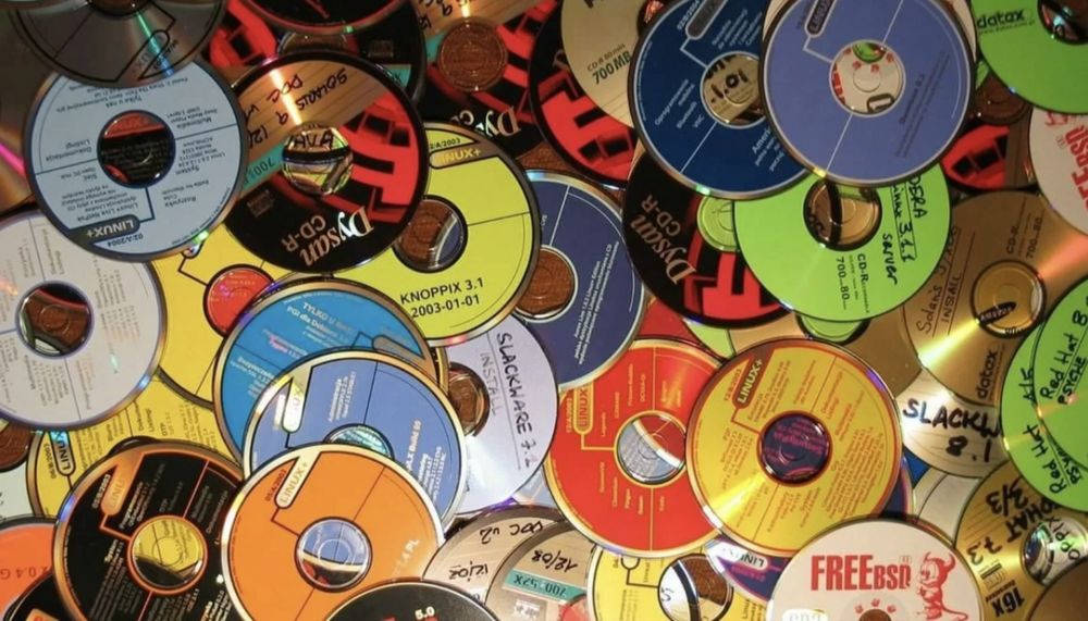 Диски,  есть лицензионные