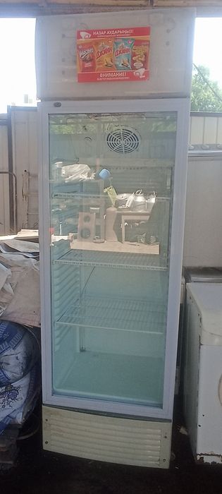 Холодильник работает все