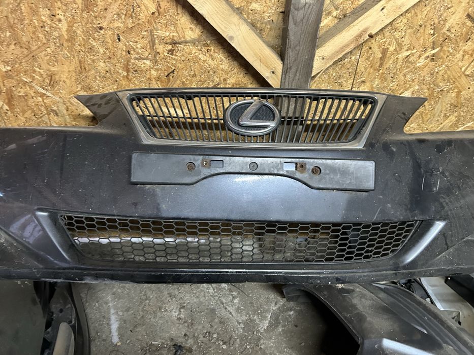 Bara fata Lexus IS 220