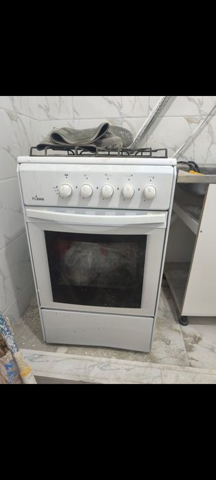 Срочно продаю  газ плиту