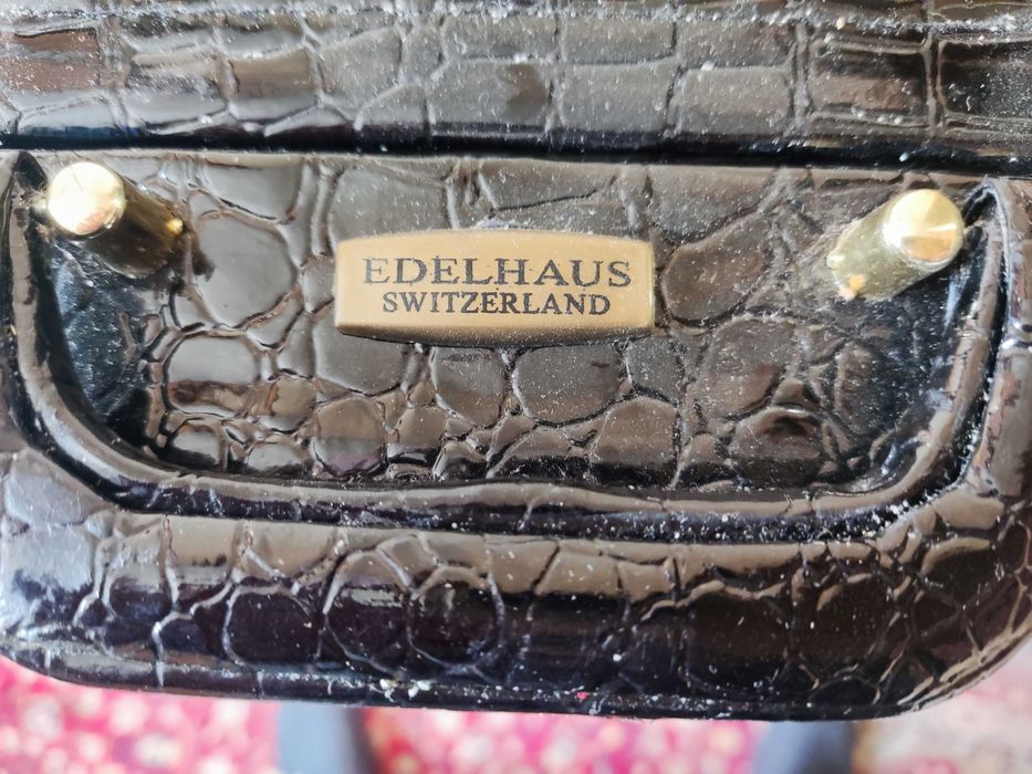 Швейцарско качество.Комплект 25 части ножове и всичко необходимо