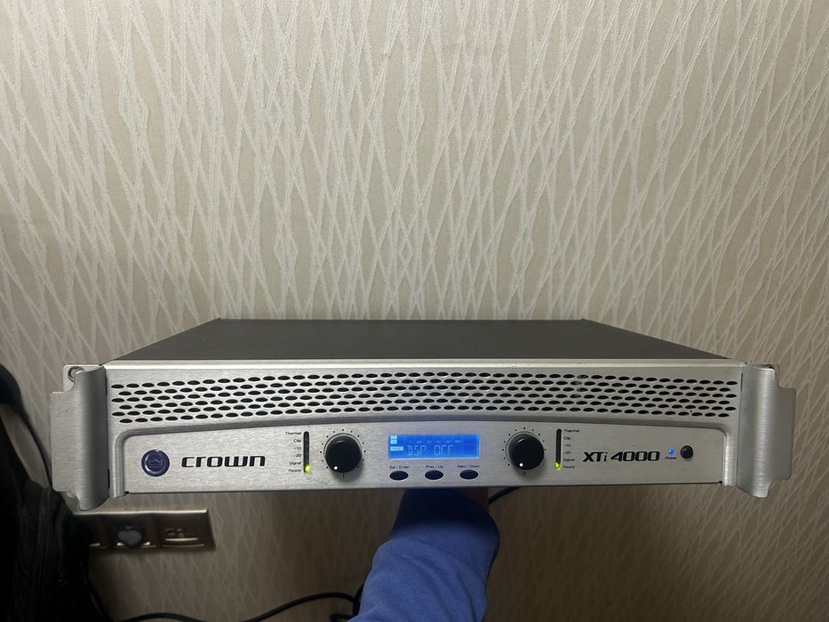 Продам усилитель crown xti 4000